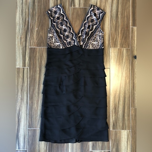 Jessica Howard Evenings Black Lace V-neck Shutter Pleat Cocktail Dress, 10 - Picture 10 of 11